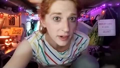 LesleyGumGrass- The Boring Trans girl online show from September 8, 5:45 pm