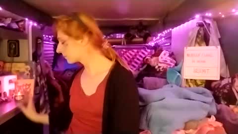 LesleyGumGrass- The Boring Trans girl online show from February 28, 12:54 am