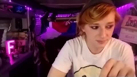 LesleyGumGrass- The Boring Trans girl online show from March 7, 8:11 pm