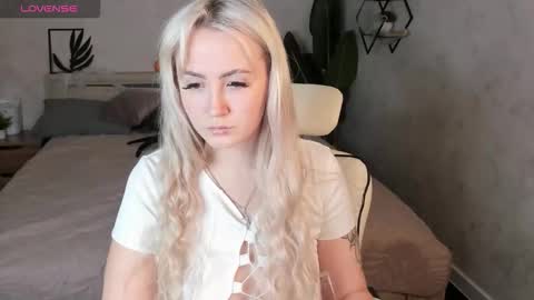 Joyce online show from October 31, 5:52 am