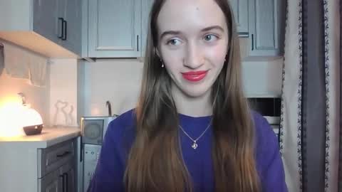  LESLIE   online show from September 29, 7:13 pm