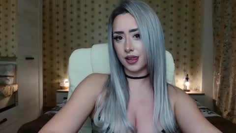 Snapshot of leslie_secret chatting on December 12, 9:58 pm leslie_secret online show from December 12, 9:58 pm