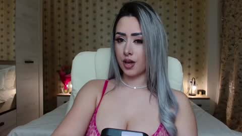 Snapshot of leslie_secret chatting on March 10, 8:45 pm leslie_secret online show from March 10, 8:45 pm