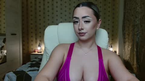 Snapshot of leslie_secret chatting on January 6, 8:50 pm leslie_secret online show from January 6, 8:50 pm