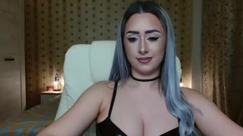 Snapshot of leslie_secret chatting on January 23, 11:05 pm leslie_secret online show from January 23, 11:05 pm