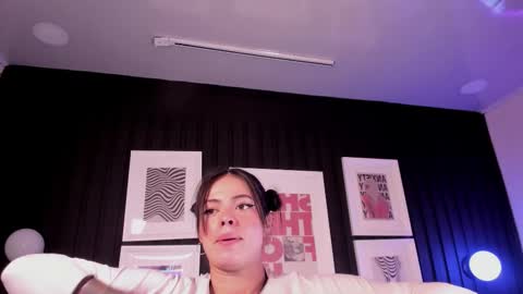 leslie_thompson online show from January 13, 7:54 pm