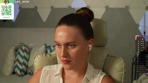 LeslieKorfs online show from September 23, 7:42 pm