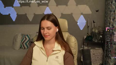 LeslieKorfs online show from November 2, 10:43 pm