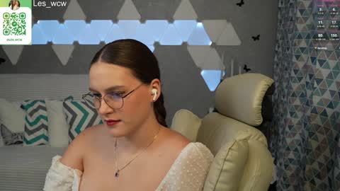 Snapshot of lesliekorfs chatting on February 1, 11:06 pm LeslieKorfs online show from February 1, 11:06 pm