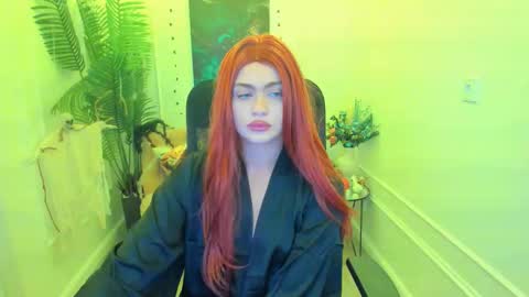 lesliemineg online show from November 1, 7:46 pm