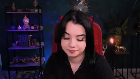 LeslieRowe online show from October 10, 5:52 pm