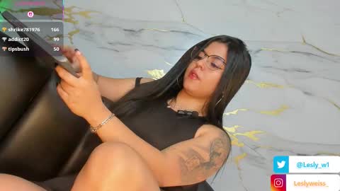 I am here from Monday to Friday from 730 am to 130 pm Colombia time and saturday from 500 am to 1000 am .... Soon Blue page online show from November 10, 2:31 pm