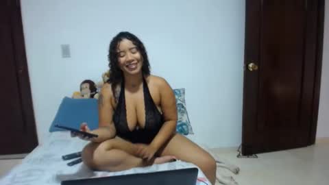 lesly online show from January 20, 5:59 pm
