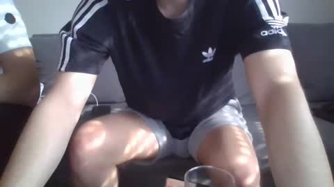 neoglo online show from February 23, 12:48 pm