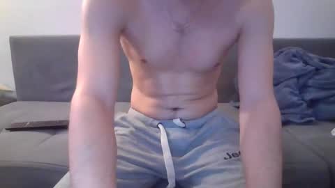 neoglo online show from February 25, 4:46 am