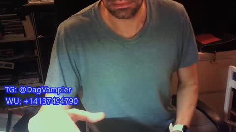 Vampiro Diurno online show from February 5, 8:01 pm