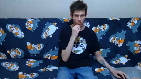 lester_broo online show from June 20, 10:38 pm