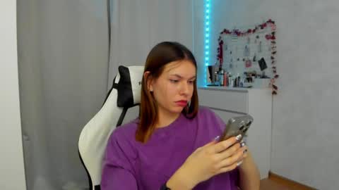 Fiona online show from December 4, 10:24 pm