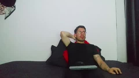 Torres online show from April 27, 1:36 am