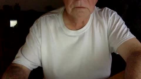 Snapshot of letscum2gether0 chatting on December 23, 1:40 am letscum2gether0 online show from December 23, 1:40 am