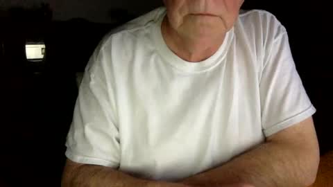 Snapshot of letscum2gether0 chatting on January 9, 2:33 am letscum2gether0 online show from January 9, 2:33 am