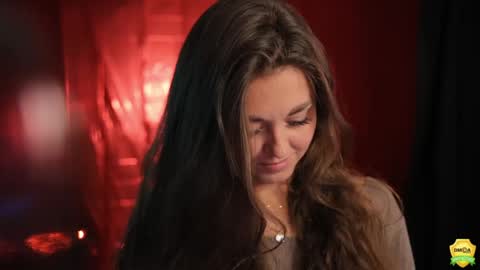 Letty Moa         - IG direct letty moa online show from May 5, 12:17 am
