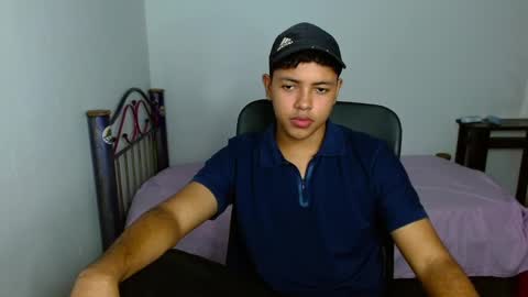 Snapshot of levii_7 chatting on September 17, 10:35 pm 0600AM-1200PM - online show from September 17, 10:35 pm