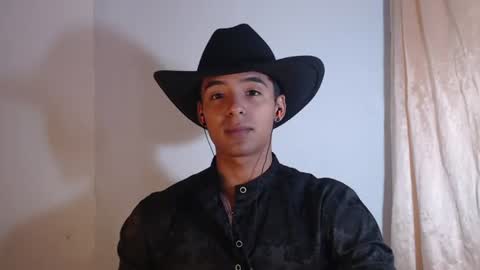 i  am lewis ly EDUARDO MEMDOZA15 online show from July 18, 3:03 pm