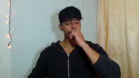 i  am lewis ly EDUARDO MEMDOZA15 online show from March 10, 2:32 pm