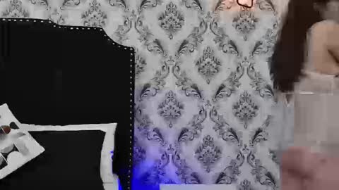 LexaDeRuso online show from September 24, 8:15 pm