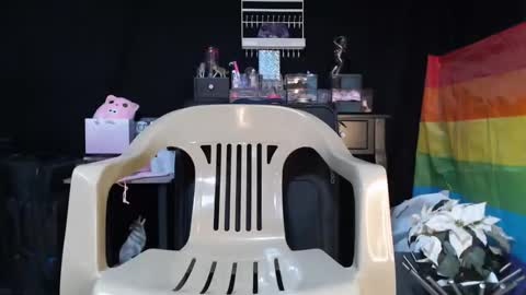   online show from March 7, 7:36 pm