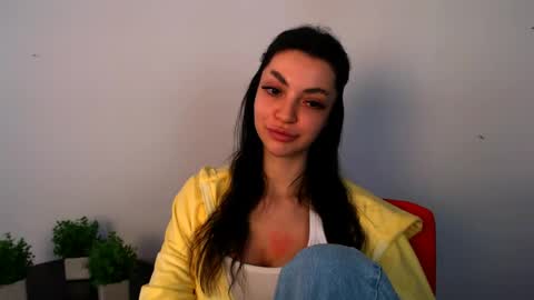 Alexia online show from May 8, 1:17 pm
