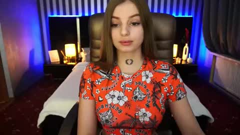 Snapshot of lexi_si chatting on February 17, 9:00 pm lexi_si online show from February 17, 9:00 pm