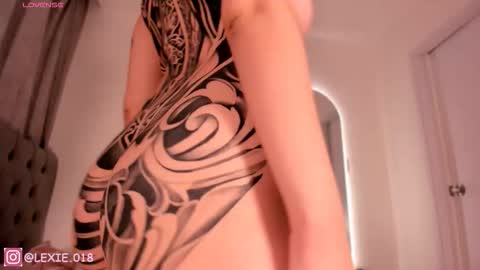 LEXIE online show from November 7, 2:03 am