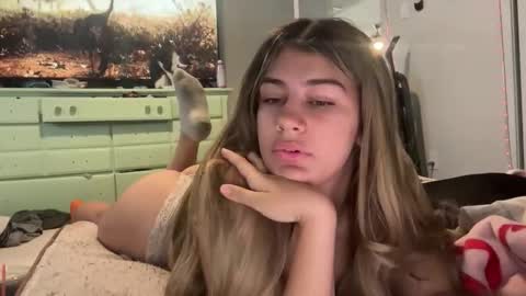 Lexi lover 19yo online show from February 24, 10:24 pm