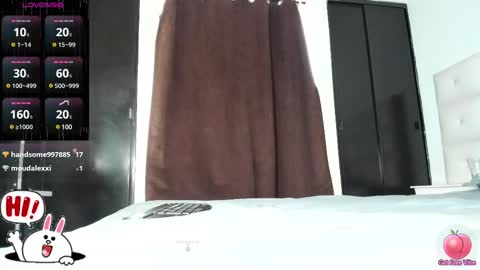 Snapshot of lexxi_ross chatting on March 6, 9:09 pm LEXXI online show from March 6, 9:09 pm