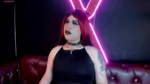 Snapshot of lexxxx_2 chatting on February 17, 7:33 pm LEXXY online show from February 17, 7:33 pm