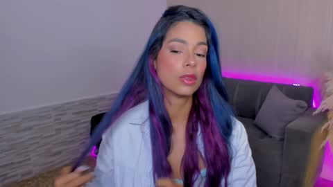Snapshot of lexy_fox2 chatting on January 20, 3:59 am Lexy online show from January 20, 3:59 am