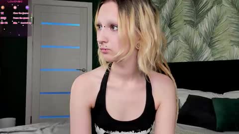 Lexy online show from November 13, 11:35 am