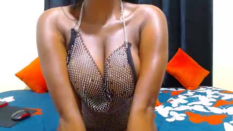 Snapshot of lexybooty09 chatting on March 2, 2:30 am Silindile Caroline Madlala online show from March 2, 2:30 am