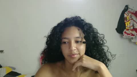 Snapshot of ley_blus1 chatting on February 20, 2:24 pm lolita online show from February 20, 2:24 pm