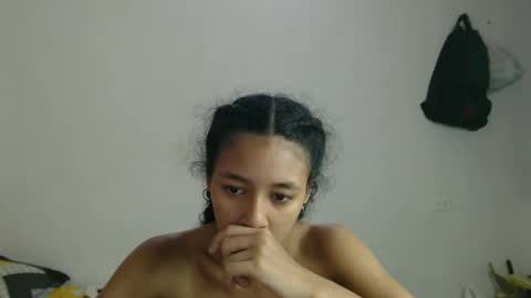 Snapshot of ley_blus1 chatting on February 11, 4:56 pm lolita online show from February 11, 4:56 pm