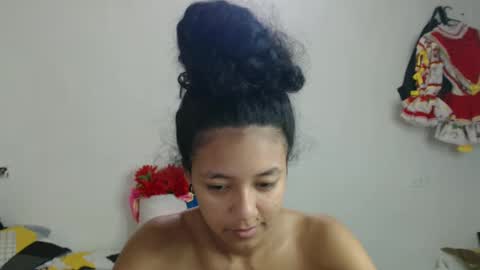 Snapshot of ley_blus1 chatting on February 19, 2:01 pm lolita online show from February 19, 2:01 pm
