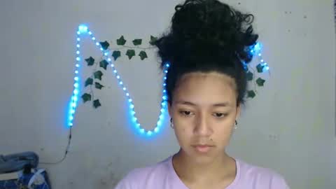 Snapshot of ley_blus1 chatting on January 9, 5:02 am lolita online show from January 9, 5:02 am