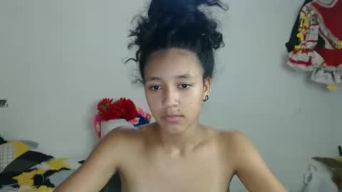 Snapshot of ley_blus1 chatting on February 19, 5:06 pm lolita online show from February 19, 5:06 pm