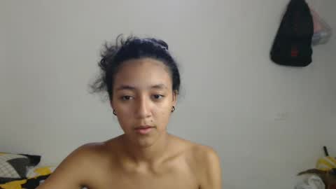 Snapshot of ley_blus1 chatting on February 7, 4:03 pm lolita online show from February 7, 4:03 pm