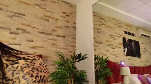 Snapshot of leyagoddess chatting on September 12, 7:38 pm Sarra online show from September 12, 7:38 pm