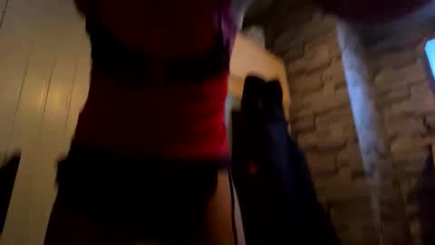 leyalah online show from September 20, 1:52 am