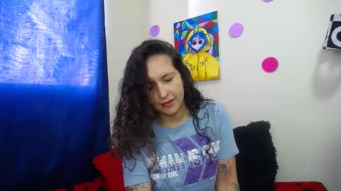 Snapshot of leyla_horny_bg chatting on September 19, 8:23 pm leyla_horny_bg online show from September 19, 8:23 pm