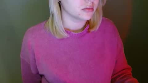 Leyla online show from February 5, 6:11 pm